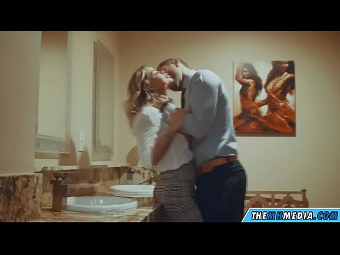 ❤️ Quand une blonde plantureuse vous séduit dans des toilettes publiques. ❌ Porno anal at porn fr.hdpornpics.ru ☑